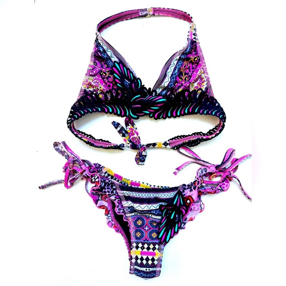 Agua Bendita Bukini swimsuit, EUC